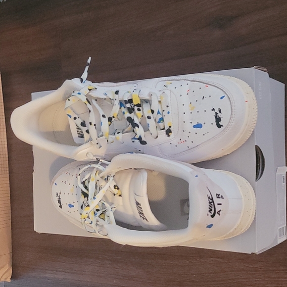 Nike Air Force 1 '07 LV8 Size 8 - Picture 5 of 5